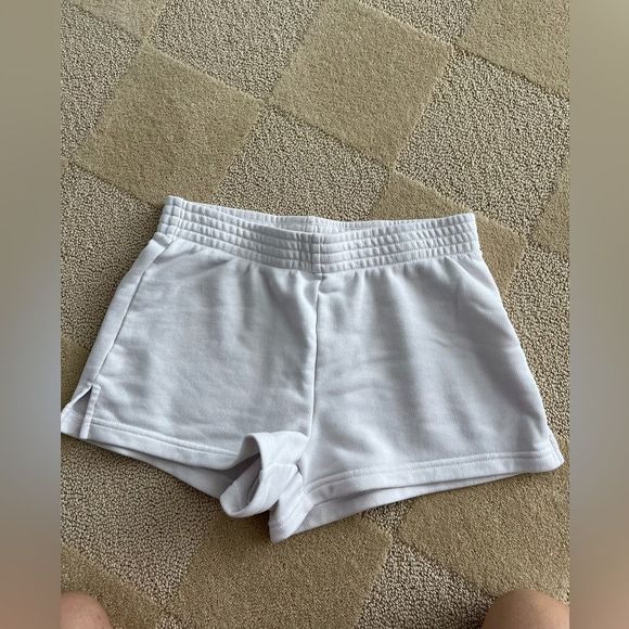 Aritzia Pants - Aritzia Selene Short (SIZE XS)